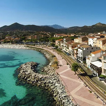 Lägenhet In Ile Rousse Near Sandy Beaches, Cleaning Included *