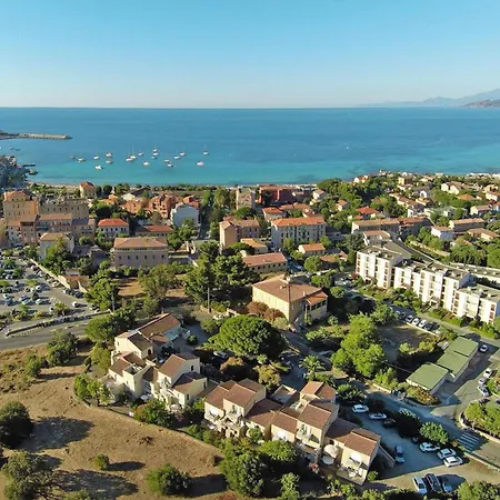 Lägenhet In Ile Rousse Near Sandy Beaches, Cleaning Included LʼÎle-Rousse