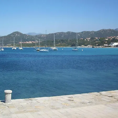 Appartamento In Ile Rousse Near Sandy Beaches, Cleaning Included LʼÎle-Rousse